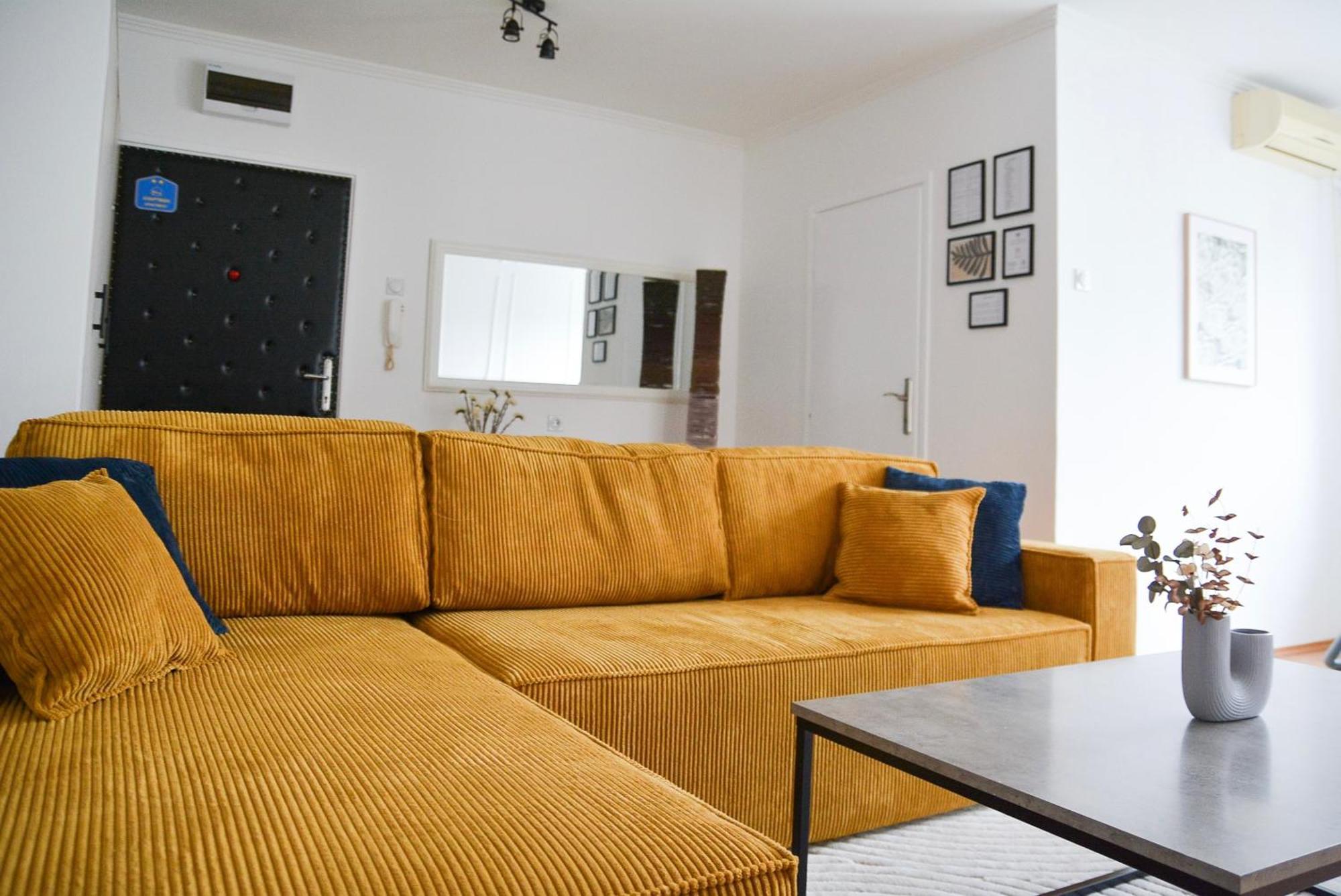 Crown Apartment 4 Szabadka Kültér fotó